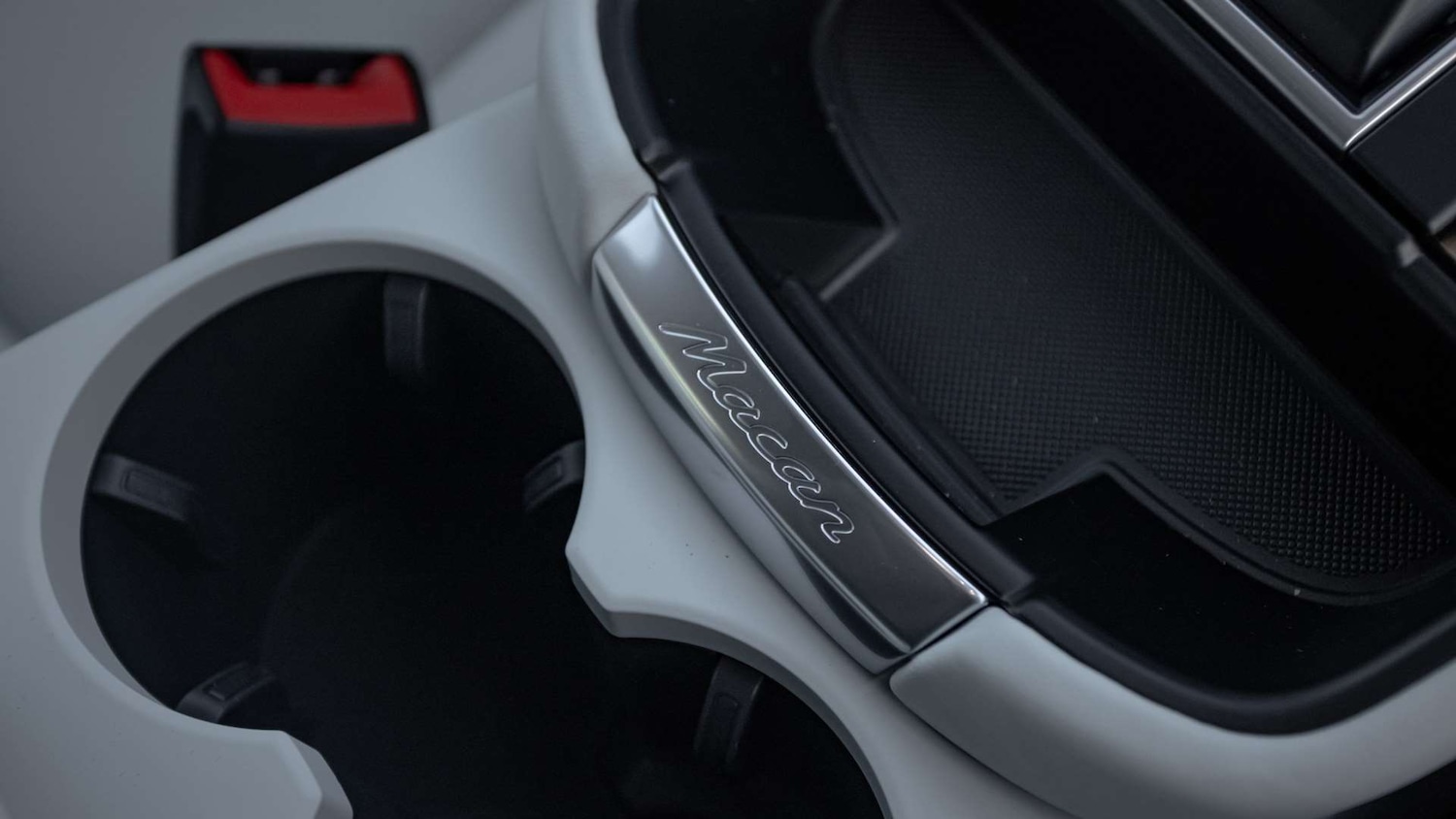 Used Porsche Macan 2025 for sale - 76704991: Photo 22