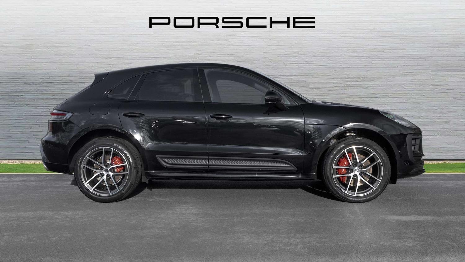 Used Porsche Macan 2025 for sale - 76704991: Photo 7