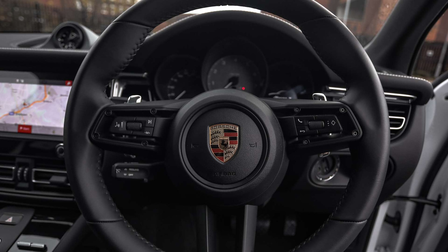 Used Porsche Macan 2025 for sale - 76587744: Photo 17