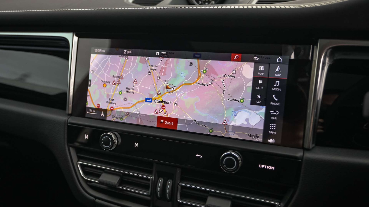 Used Porsche Macan 2025 for sale - 76587744: Photo 18