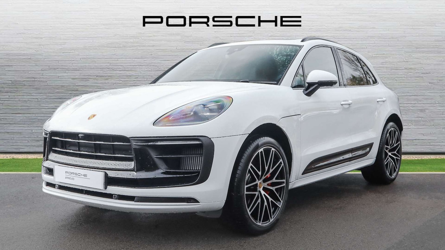 Used Porsche Macan 2025 for sale - 76587744: Photo 2