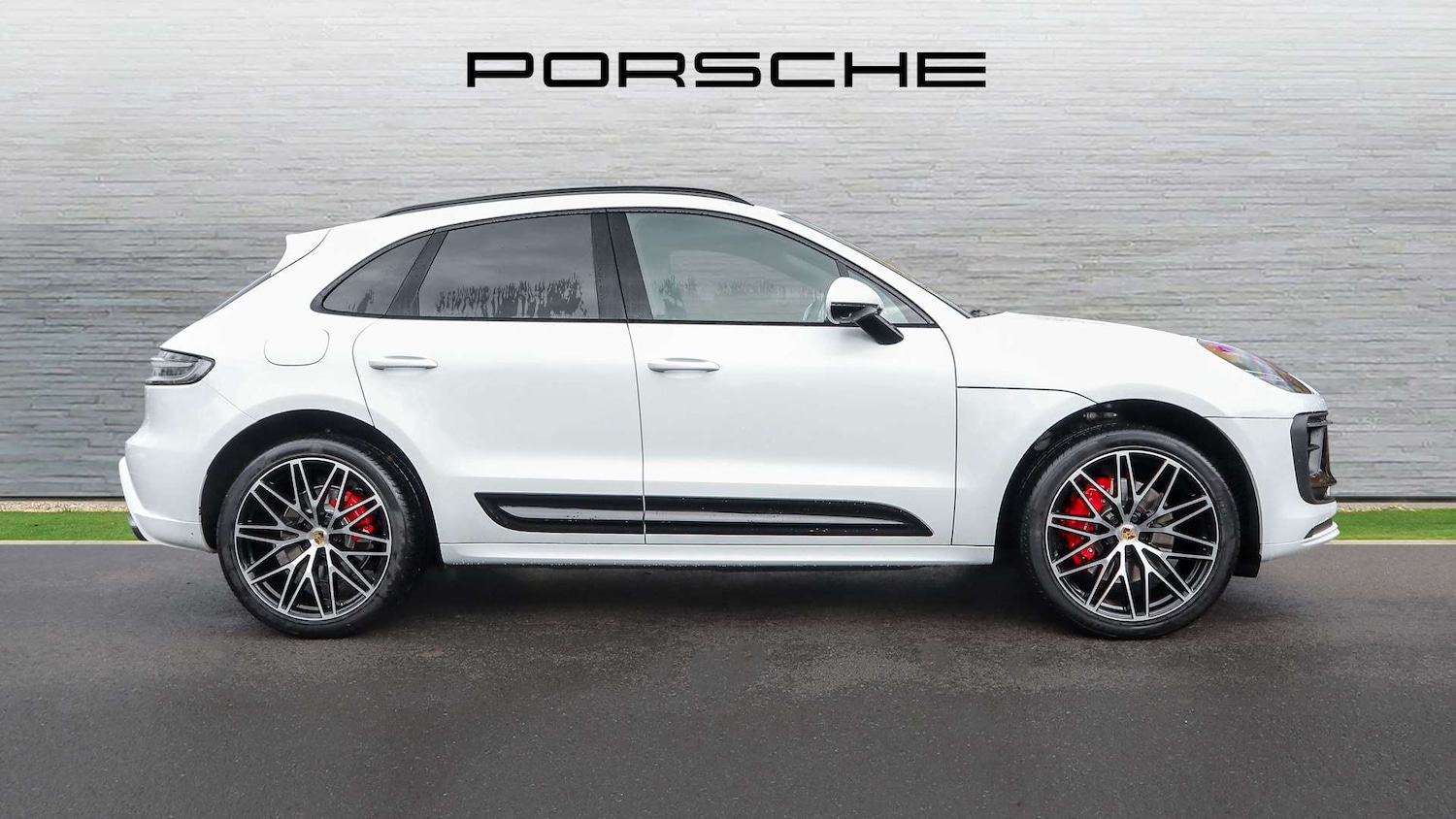 Used Porsche Macan 2025 for sale - 76587744: Photo 7
