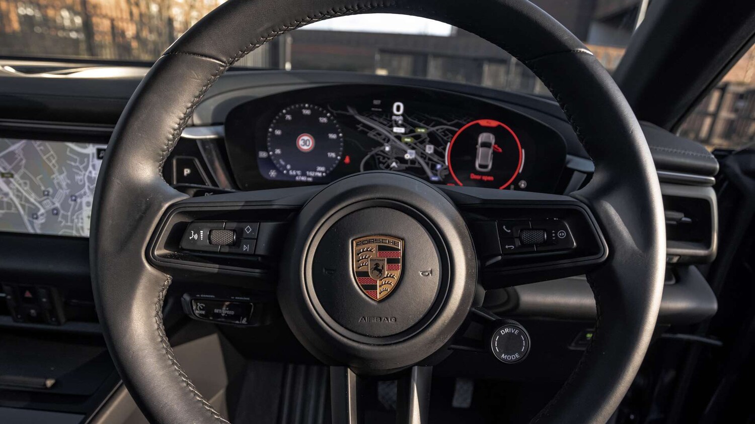 Used Porsche Macan 2025 for sale - 77500251: Photo 19