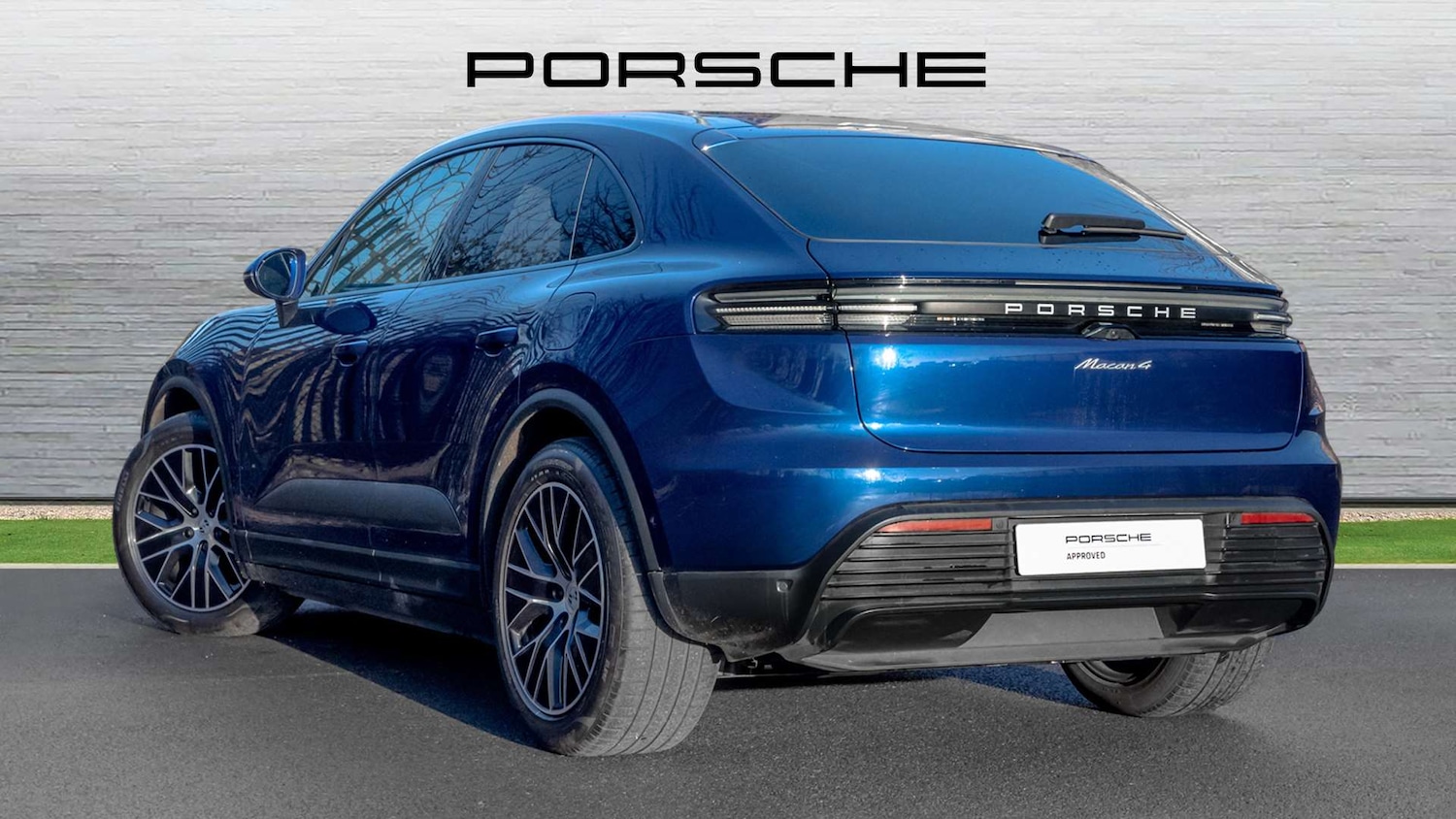 Used Porsche Macan 2025 for sale - 77500251: Photo 3
