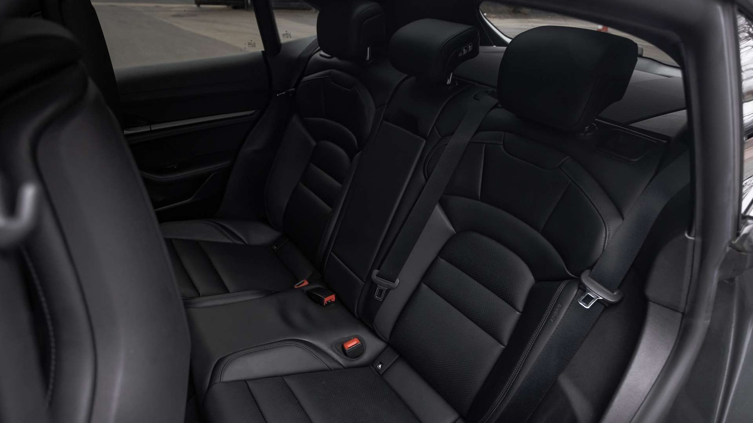 Used Porsche Taycan 2023 for sale - 77219513: Photo 15