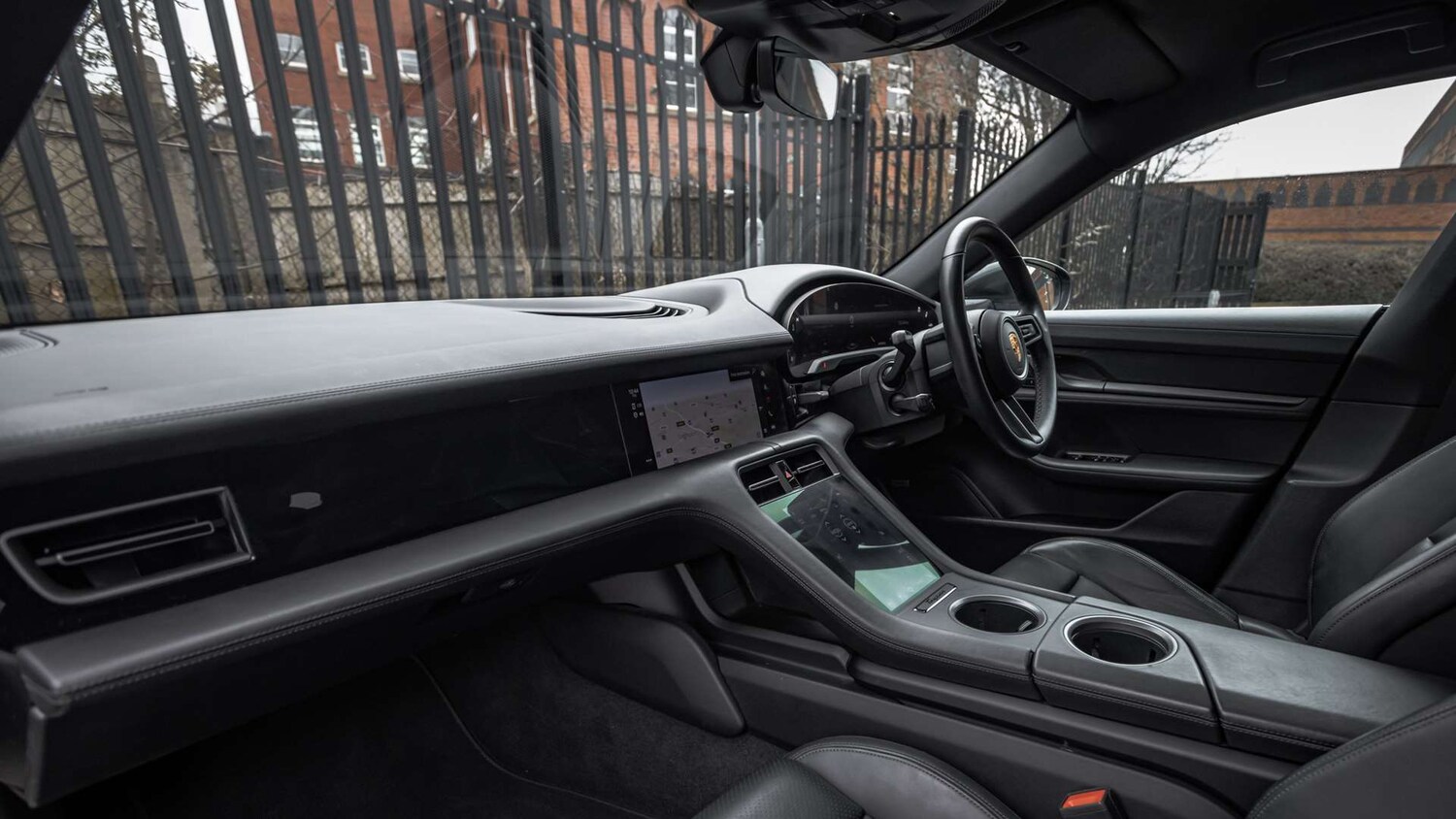 Used Porsche Taycan 2023 for sale - 77219513: Photo 5