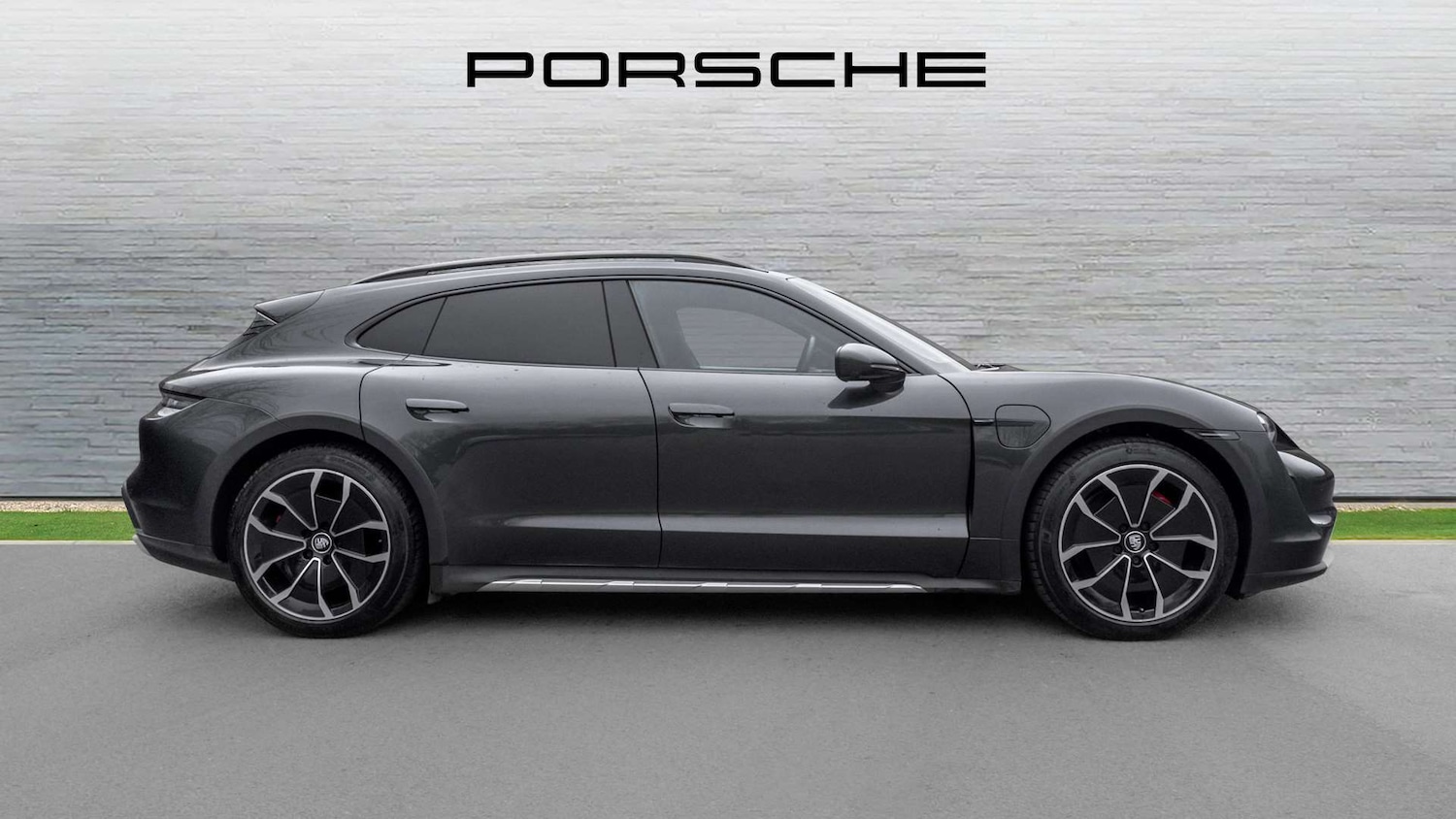 Used Porsche Taycan 2023 for sale - 77219513: Photo 7