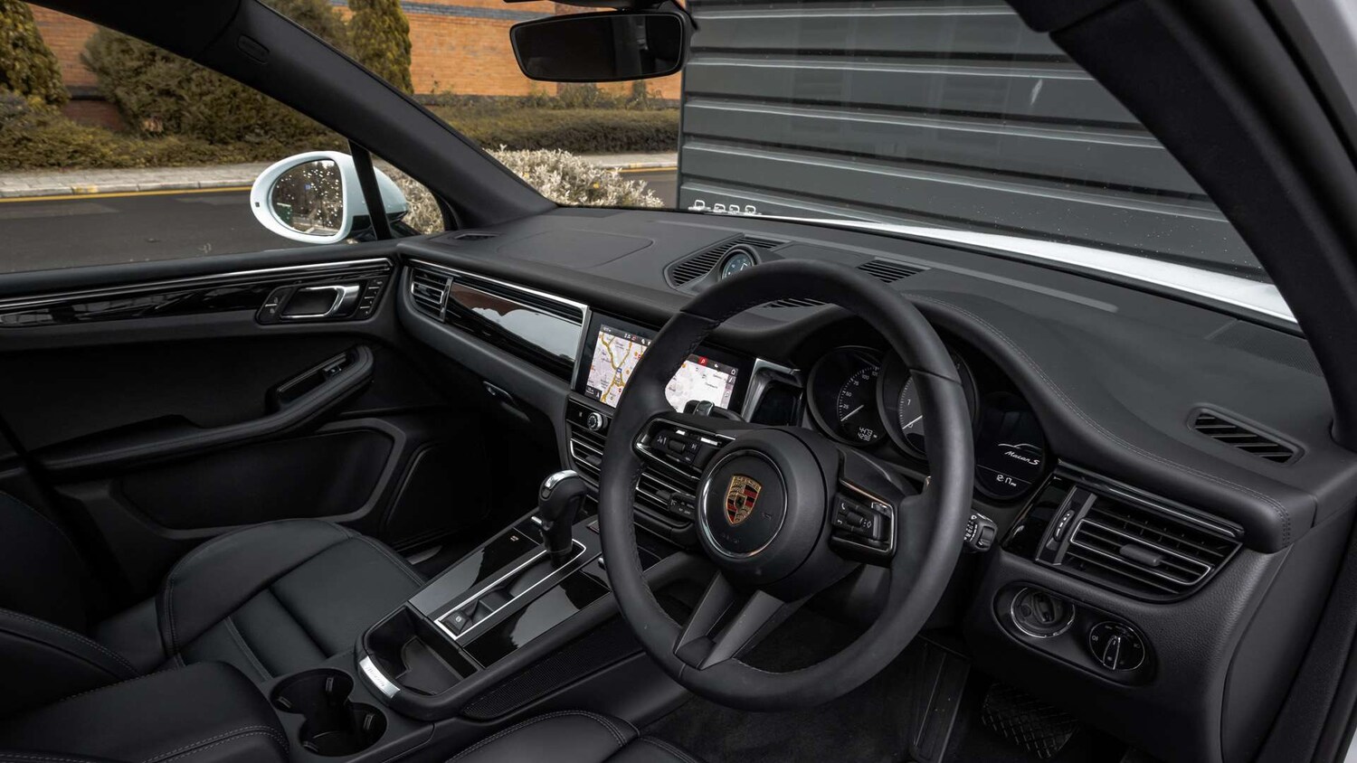 Used Porsche Macan 2025 for sale - 76252207: Photo 12