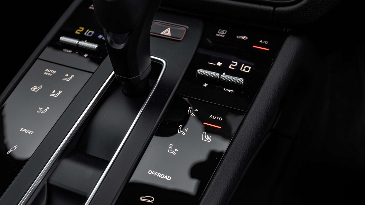 Used Porsche Macan 2025 for sale - 76252207: Photo 21