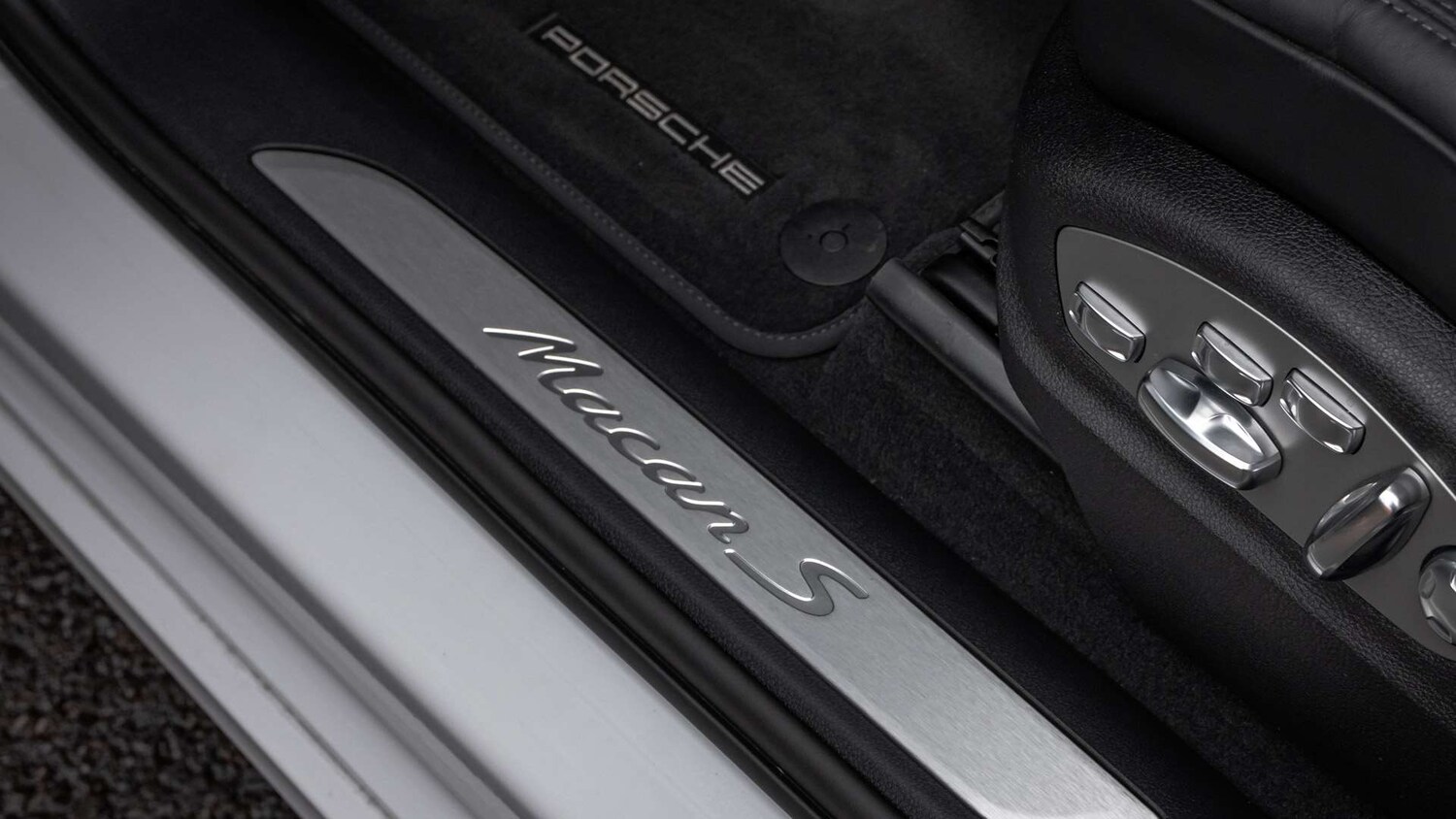 Used Porsche Macan 2025 for sale - 76252207: Photo 27