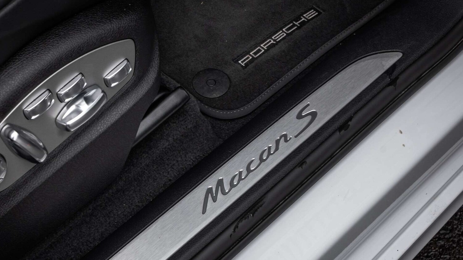 Used Porsche Macan 2025 for sale - 76252207: Photo 29