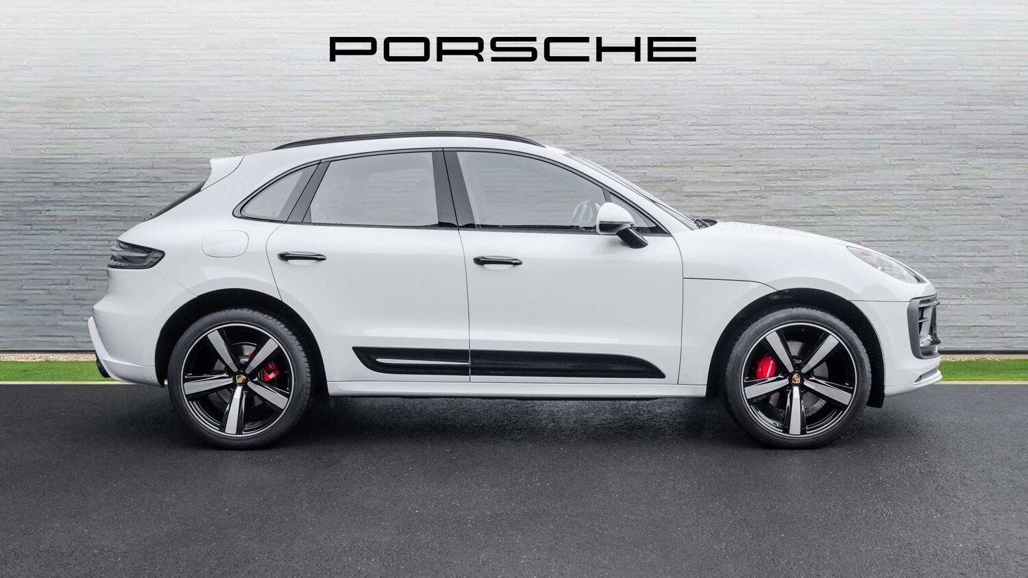 Used Porsche Macan 2025 for sale - 76252207: Photo 7