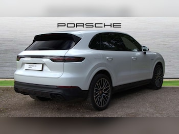 Used Porsche Cayenne 2021 for sale - 78812357: Photo