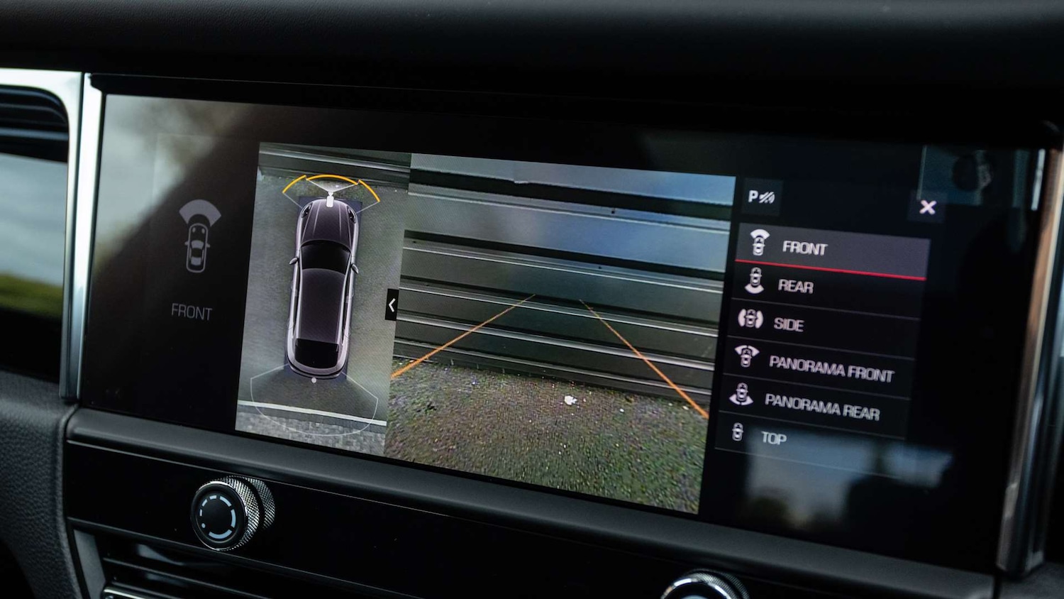 Used Porsche Macan 2025 for sale - 76789303: Photo 19