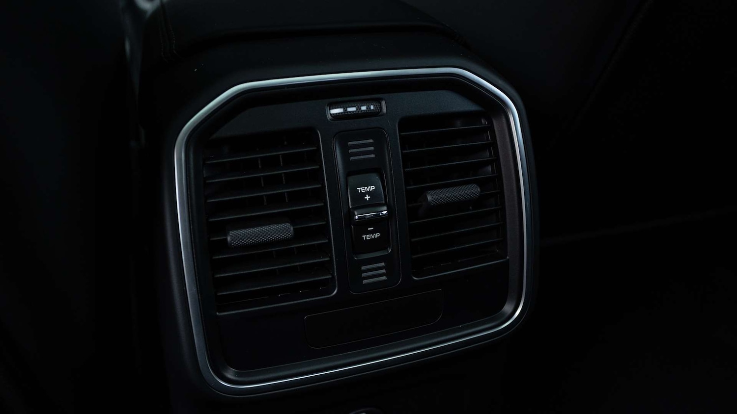 Used Porsche Macan 2025 for sale - 76789303: Photo 35