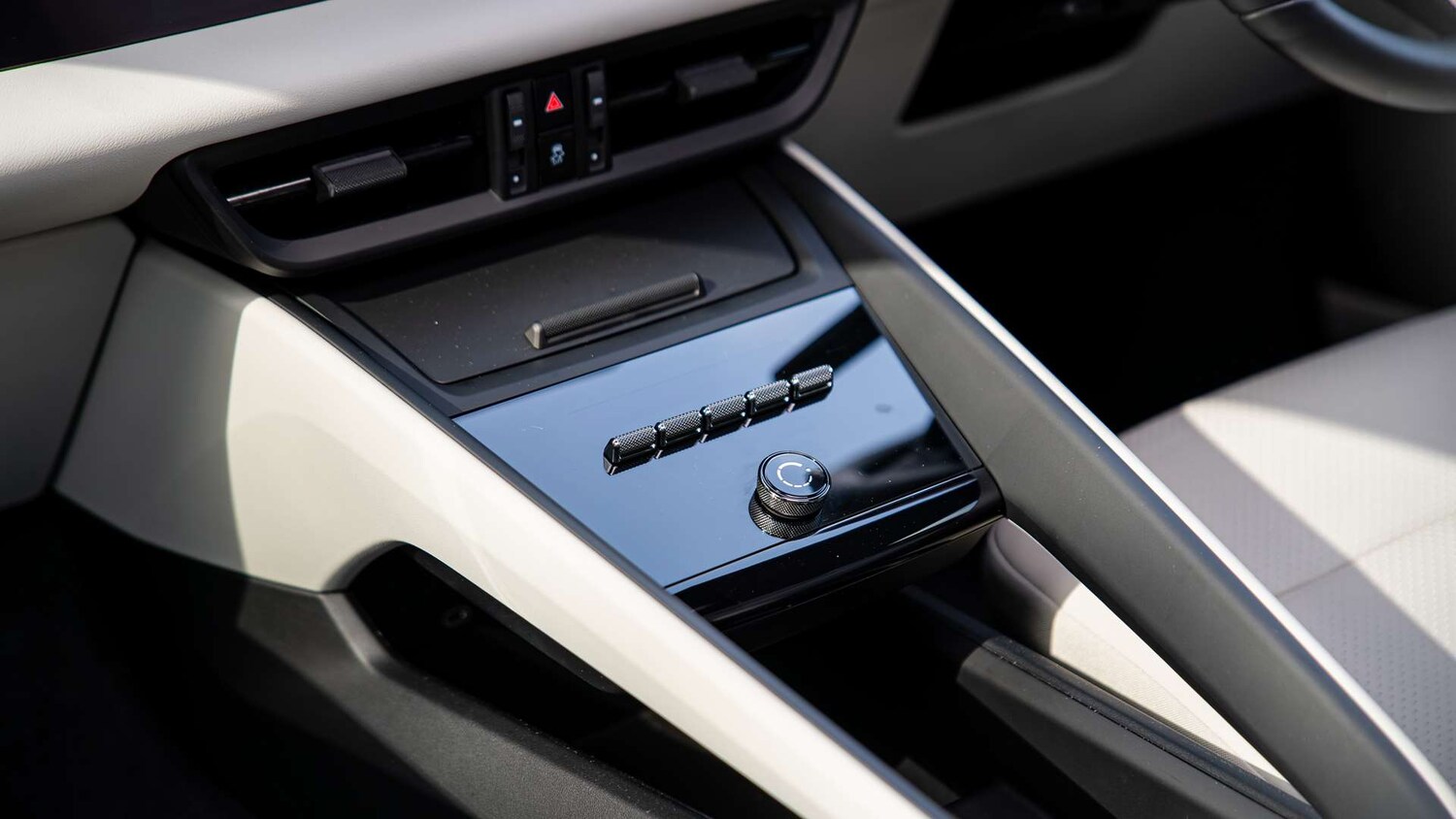 Used Porsche Macan 2025 for sale - 78051911: Photo 29