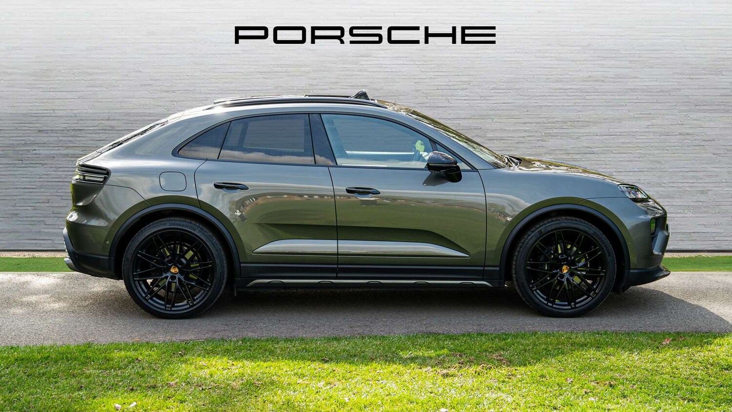 Used Porsche Macan 2025 for sale - 78051911: Photo 7