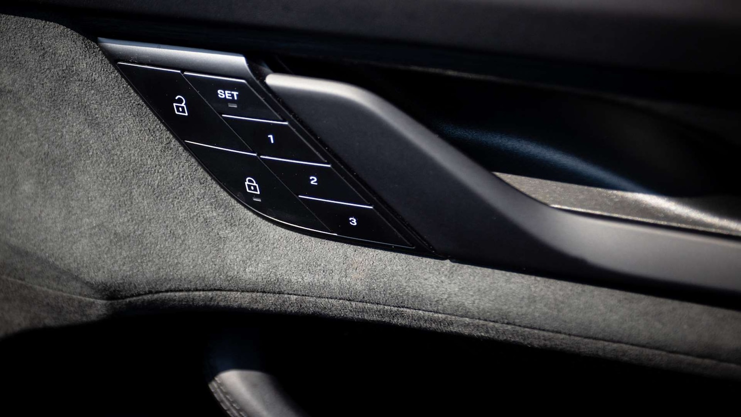 Used Porsche Taycan for sale - 77194463: Photo 25