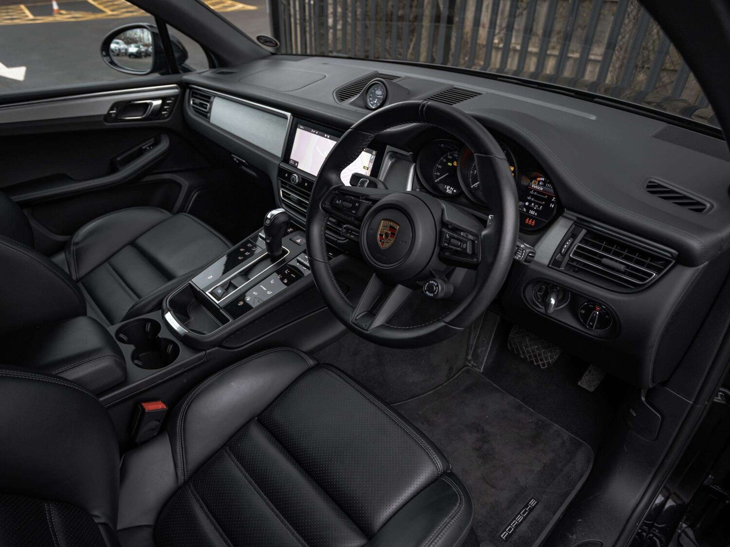 Used Porsche Macan 2023 for sale - 77686447: Photo 13