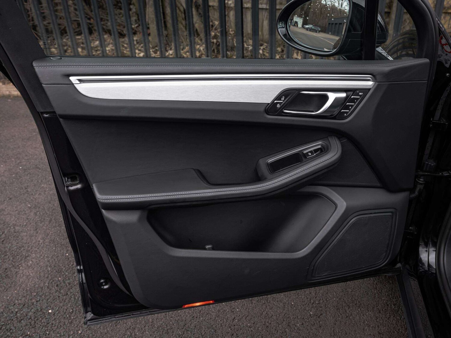 Used Porsche Macan 2023 for sale - 77686447: Photo 19