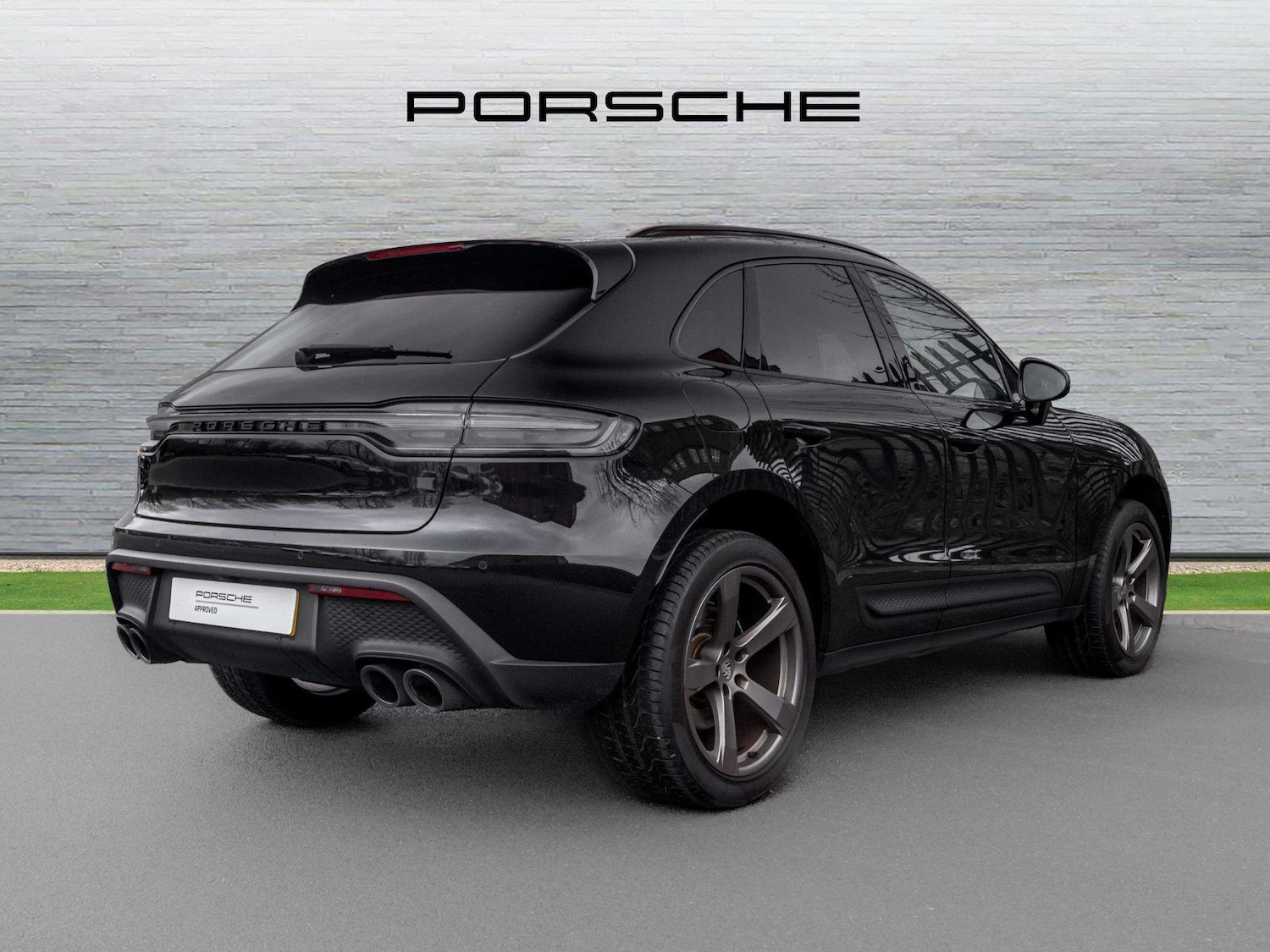 Used Porsche Macan 2023 for sale - 77686447: Photo 3