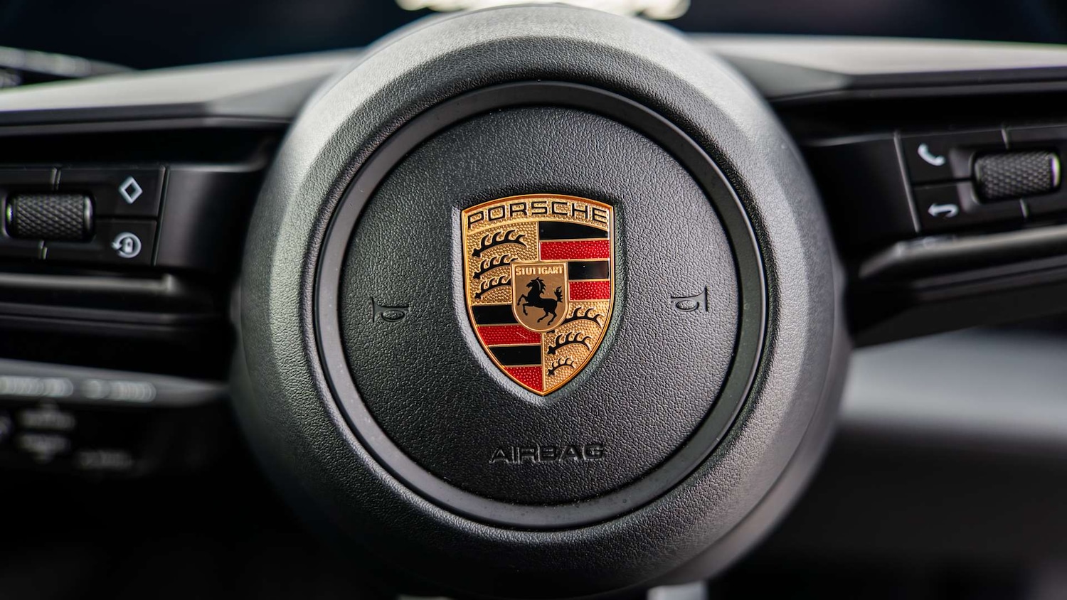 Used Porsche Taycan 2022 for sale - 77147364: Photo 27