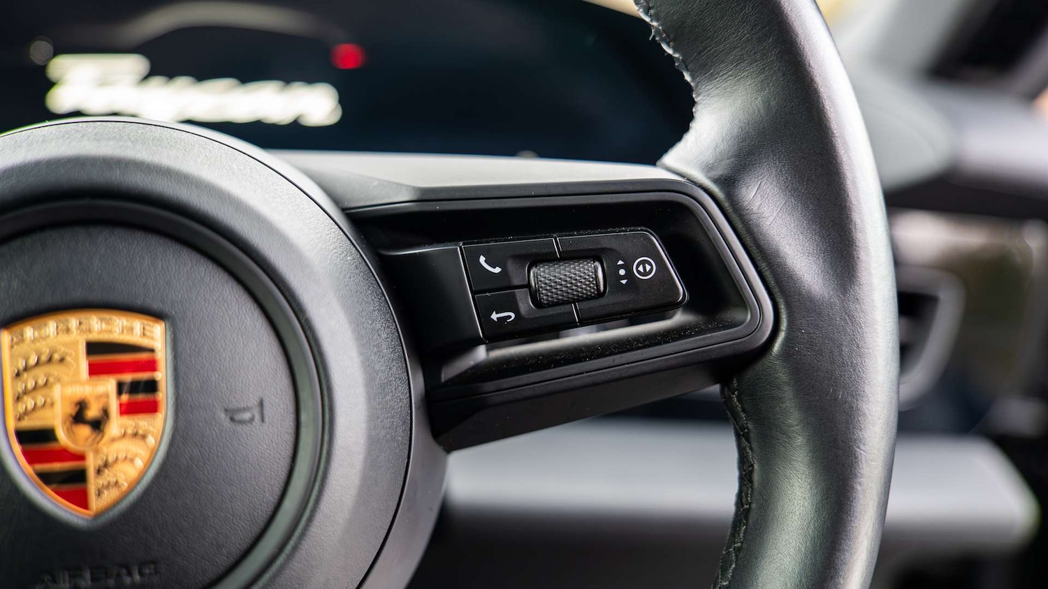 Used Porsche Taycan 2022 for sale - 77147364: Photo 29