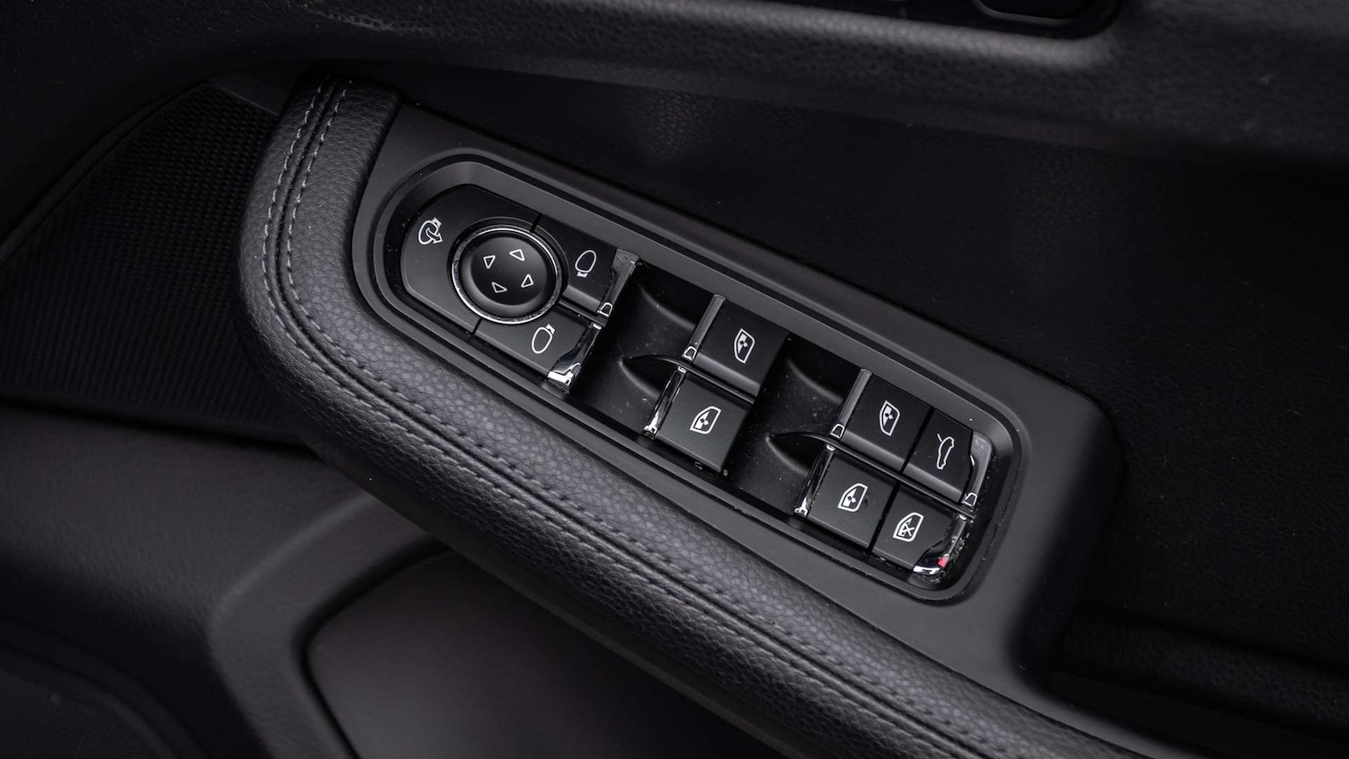 Used Porsche Macan 2022 for sale - 77112490: Photo 25