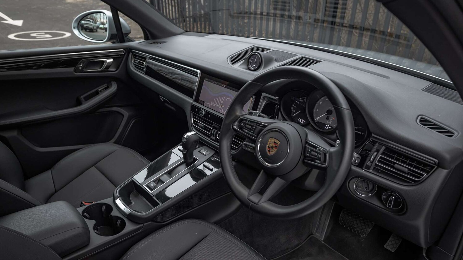 Used Porsche Macan 2023 for sale - 77076603: Photo 12