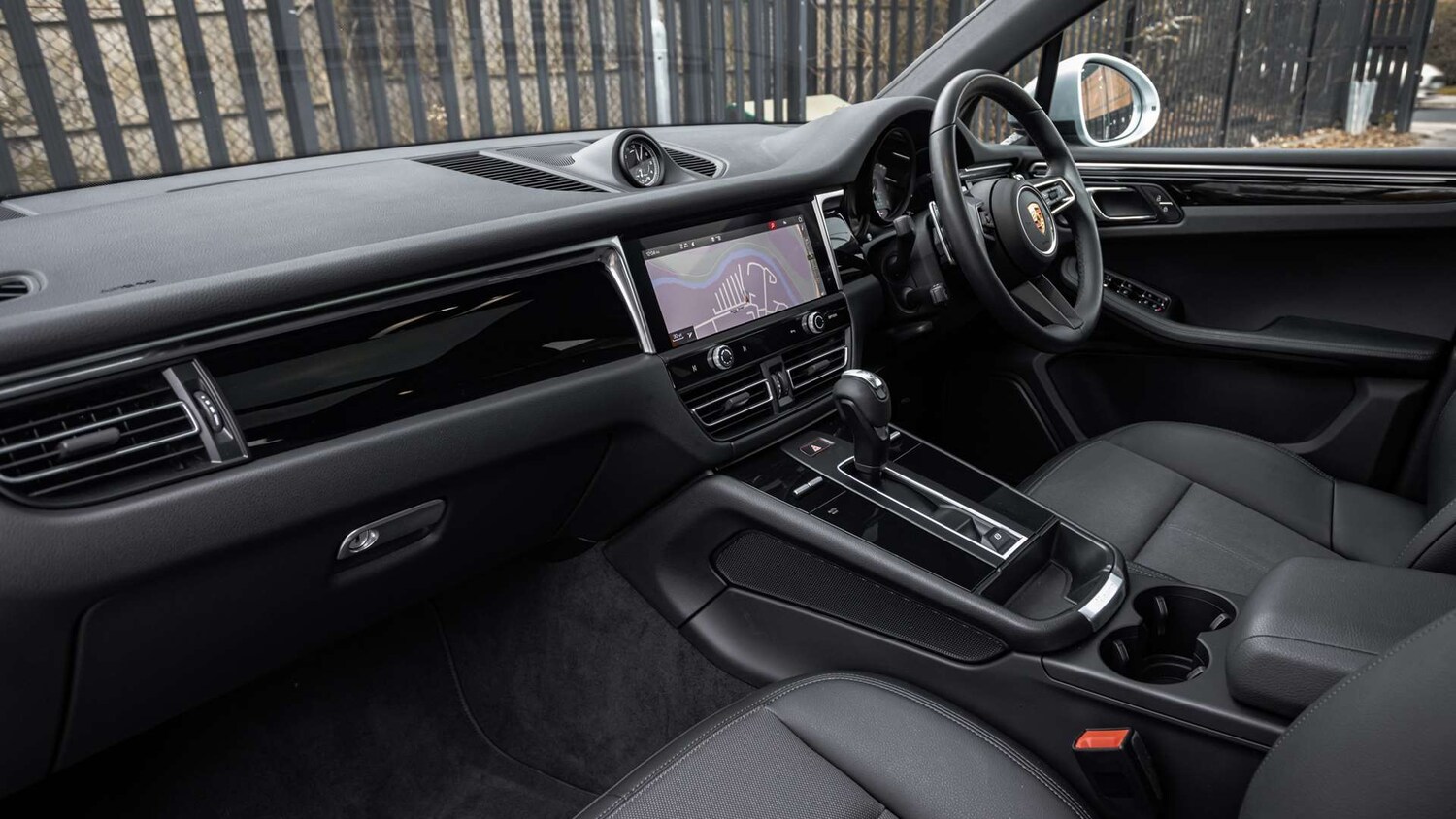 Used Porsche Macan 2023 for sale - 77076603: Photo 5