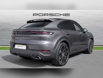 Used Porsche Cayenne 2024 for sale - 75759821: Photo