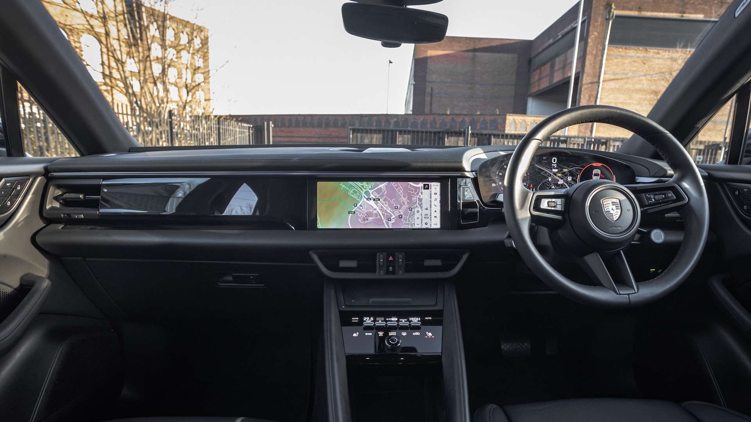 Used Porsche Macan 2025 for sale - 77164429: Photo 10