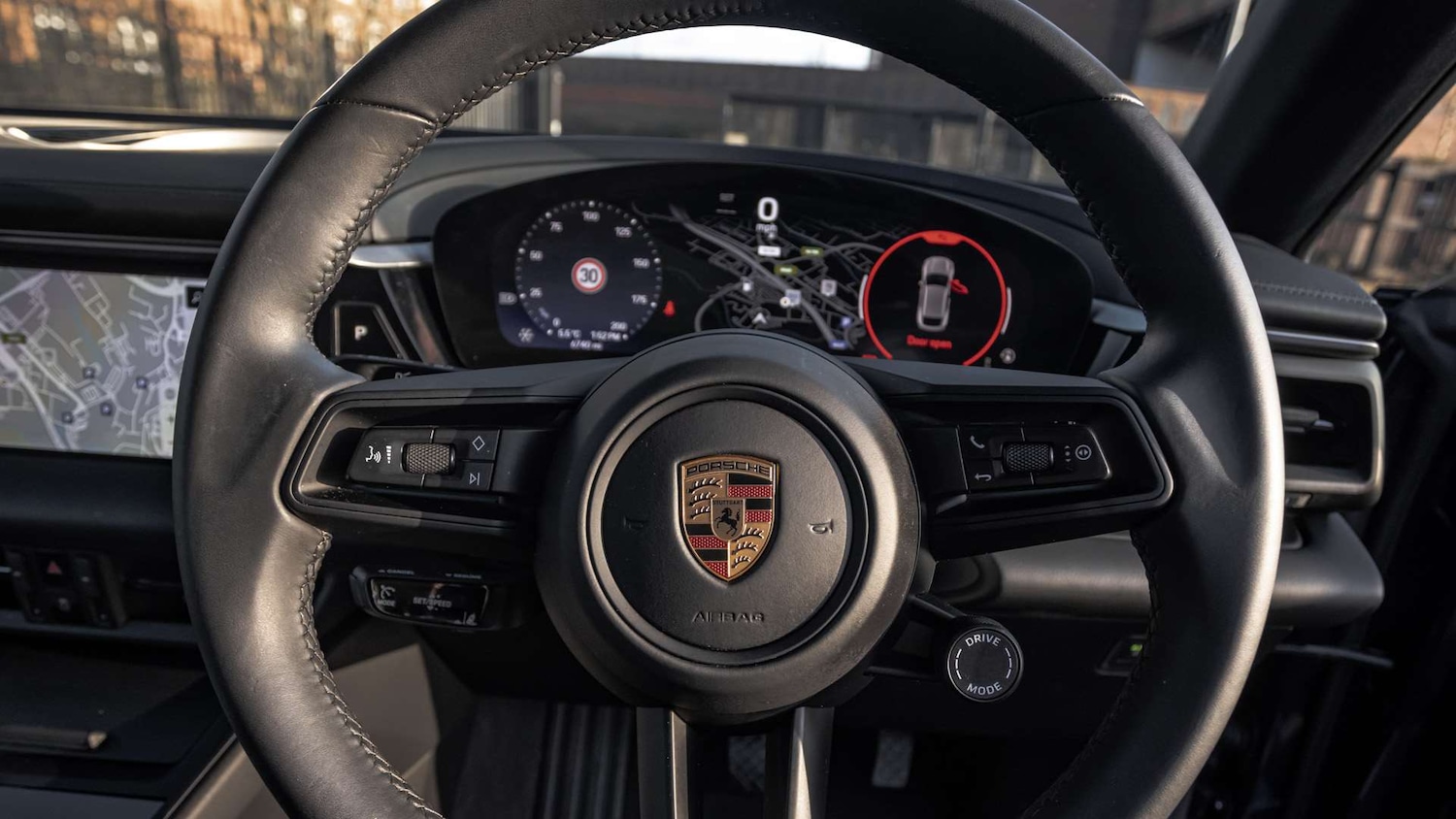 Used Porsche Macan 2025 for sale - 77164429: Photo 19