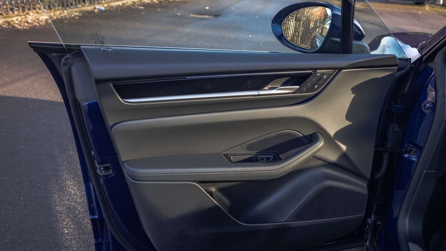 Used Porsche Macan 2025 for sale - 77164429: Photo 26