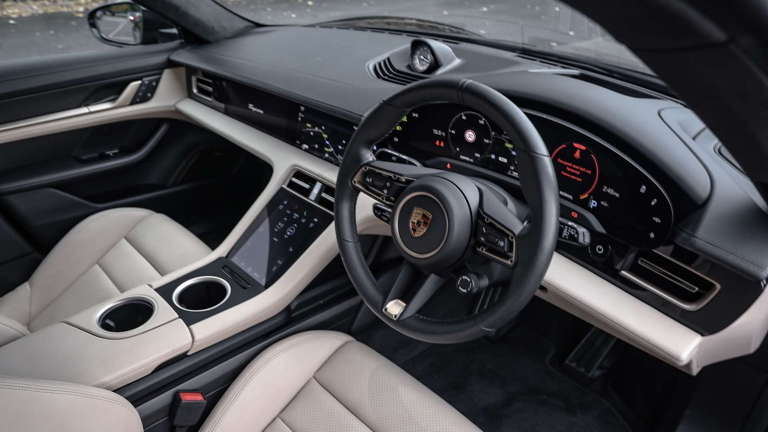 Used Porsche Taycan 2023 for sale - 76774163: Photo 12