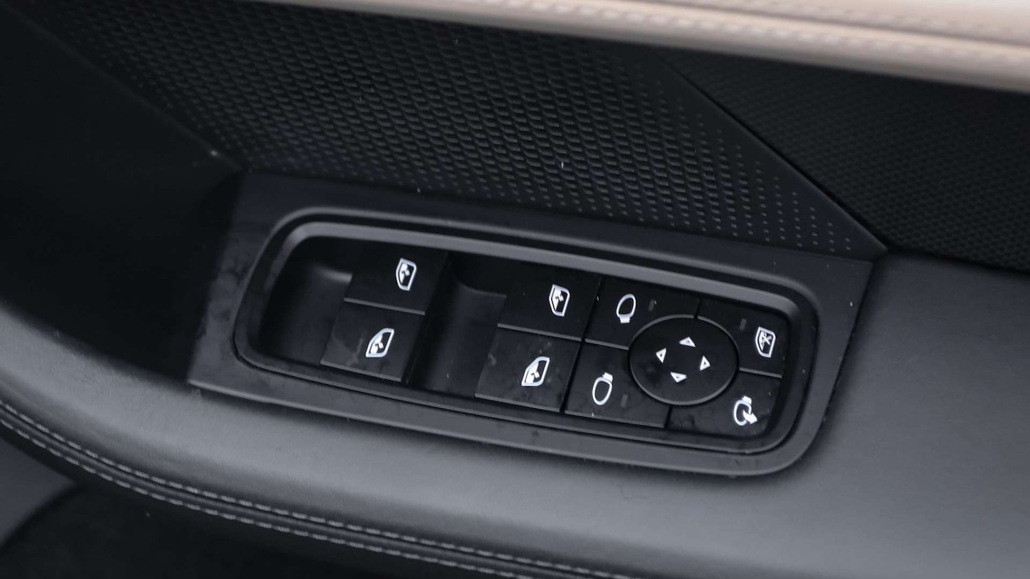 Used Porsche Taycan 2023 for sale - 76774163: Photo 29