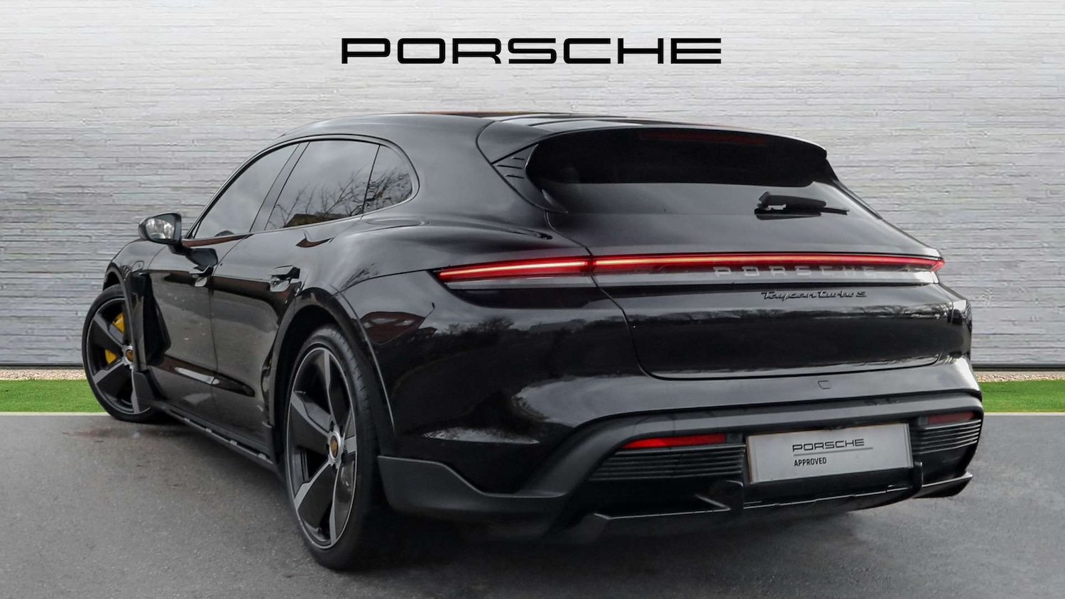 Used Porsche Taycan 2023 for sale - 76774163: Photo 4