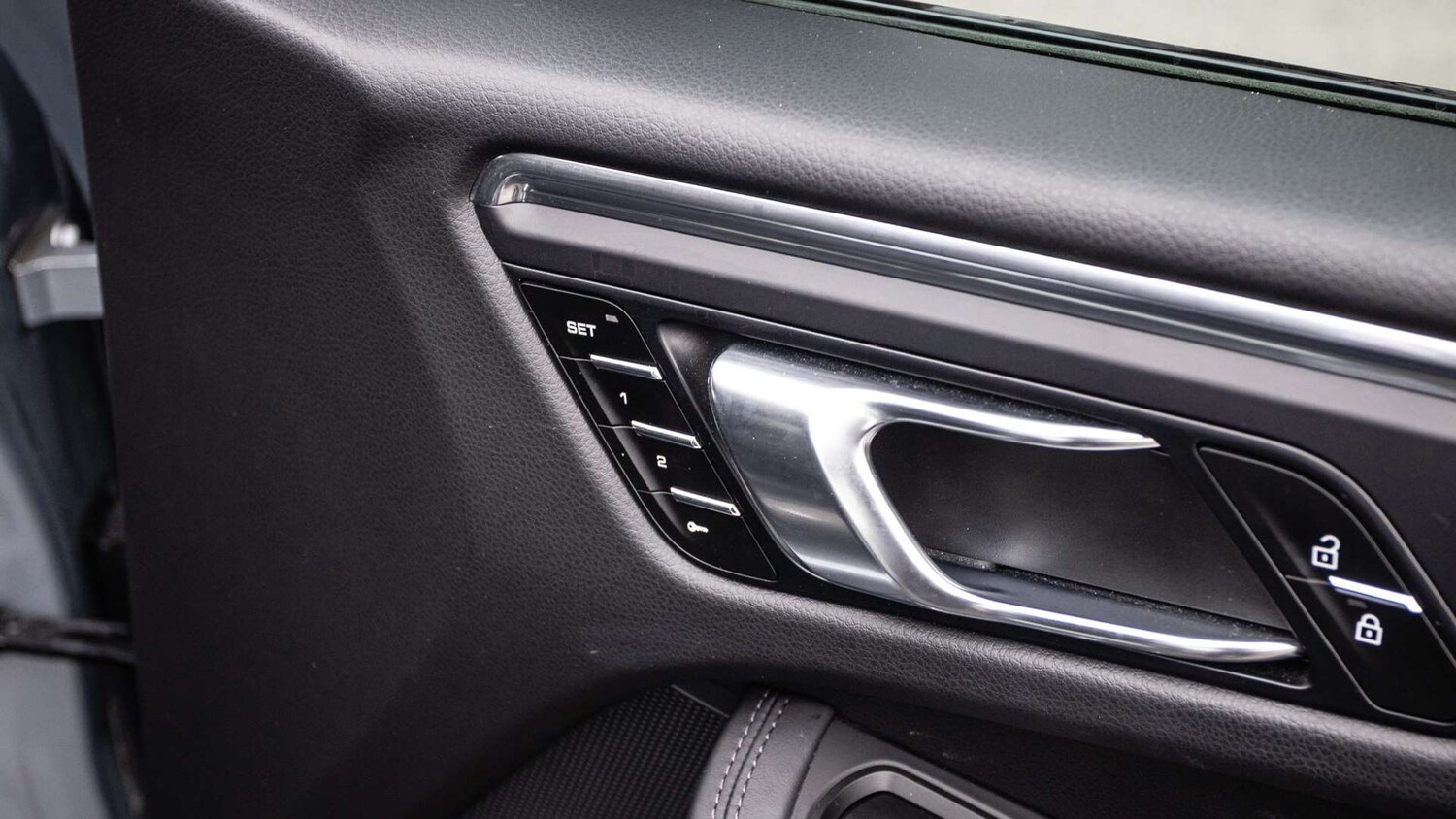 Used Porsche Macan for sale - 78104123: Photo 31