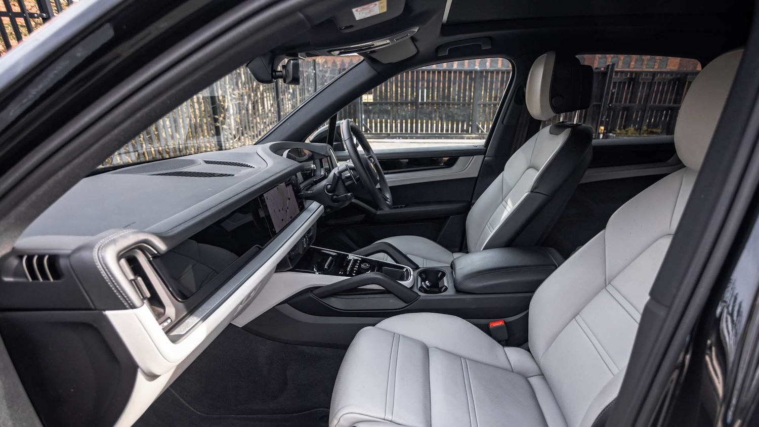 Used Porsche Cayenne 2025 for sale - 78010567: Photo 15