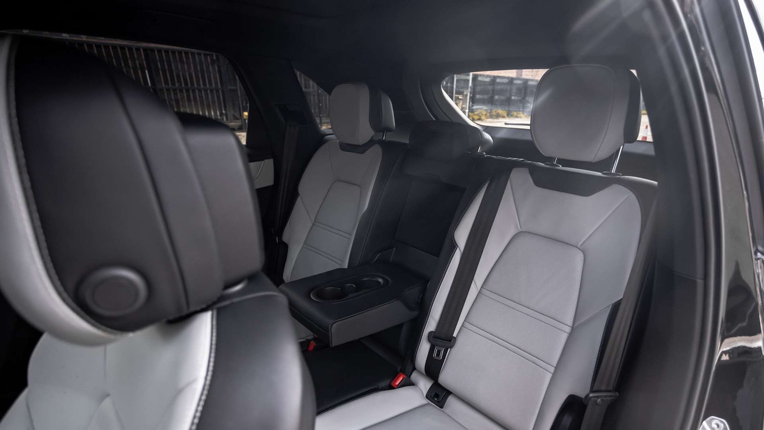 Used Porsche Cayenne 2025 for sale - 78010567: Photo 16