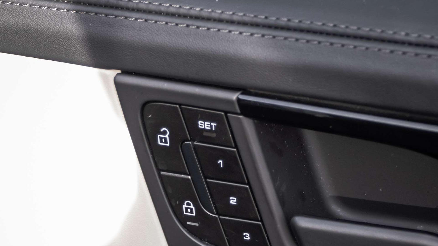 Used Porsche Cayenne 2025 for sale - 78010567: Photo 24