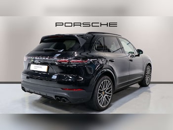 Used Porsche Cayenne 2023 for sale - 79455547: Photo