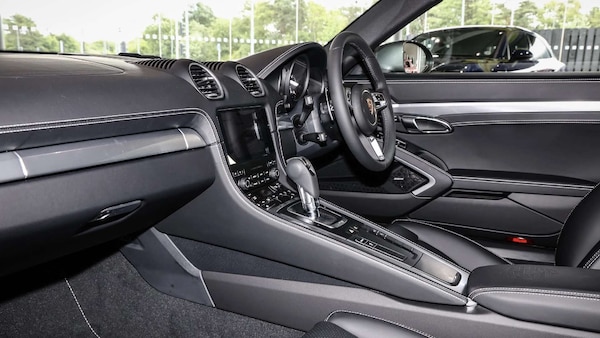 Used Porsche Cayman 2025 for sale - 76156171: Photo 16
