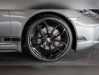Used Porsche Cayman 2025 for sale - 76156171: Photo 4