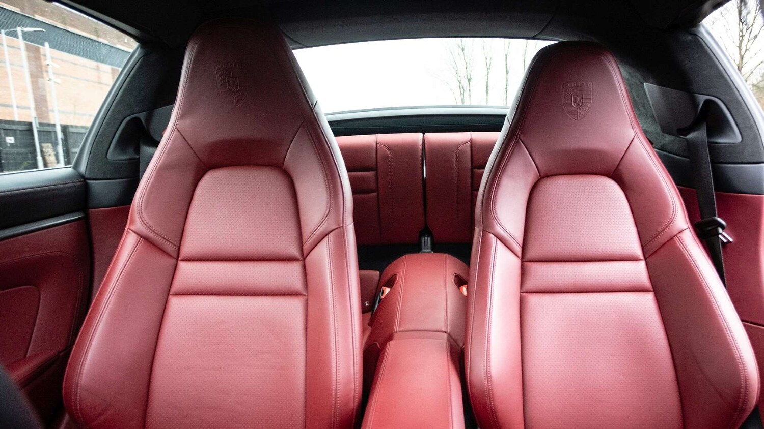 Used Porsche 911 2024 for sale - 77842383: Photo 15