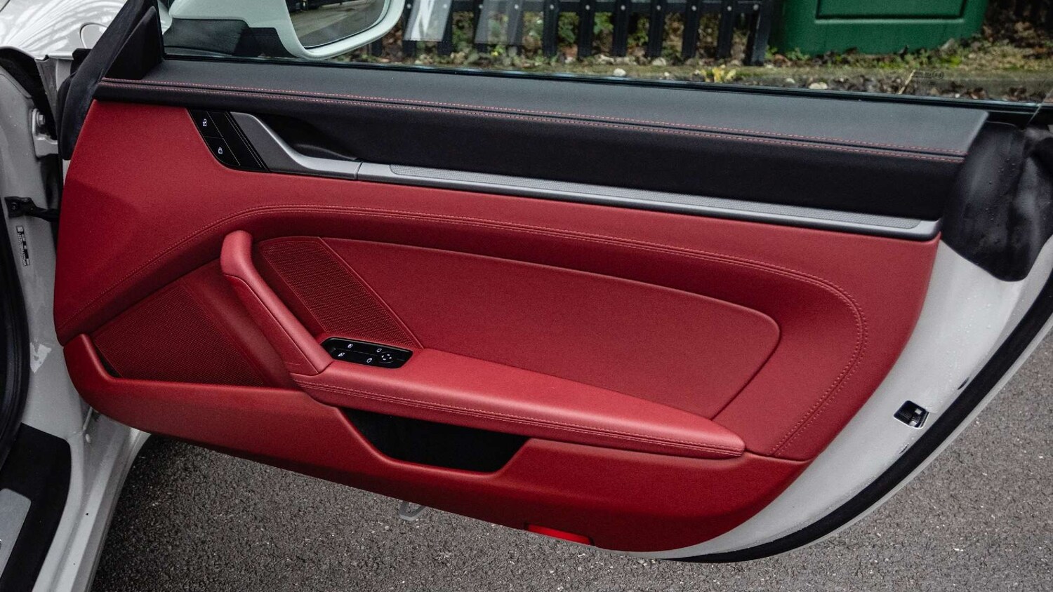 Used Porsche 911 2024 for sale - 77842383: Photo 20