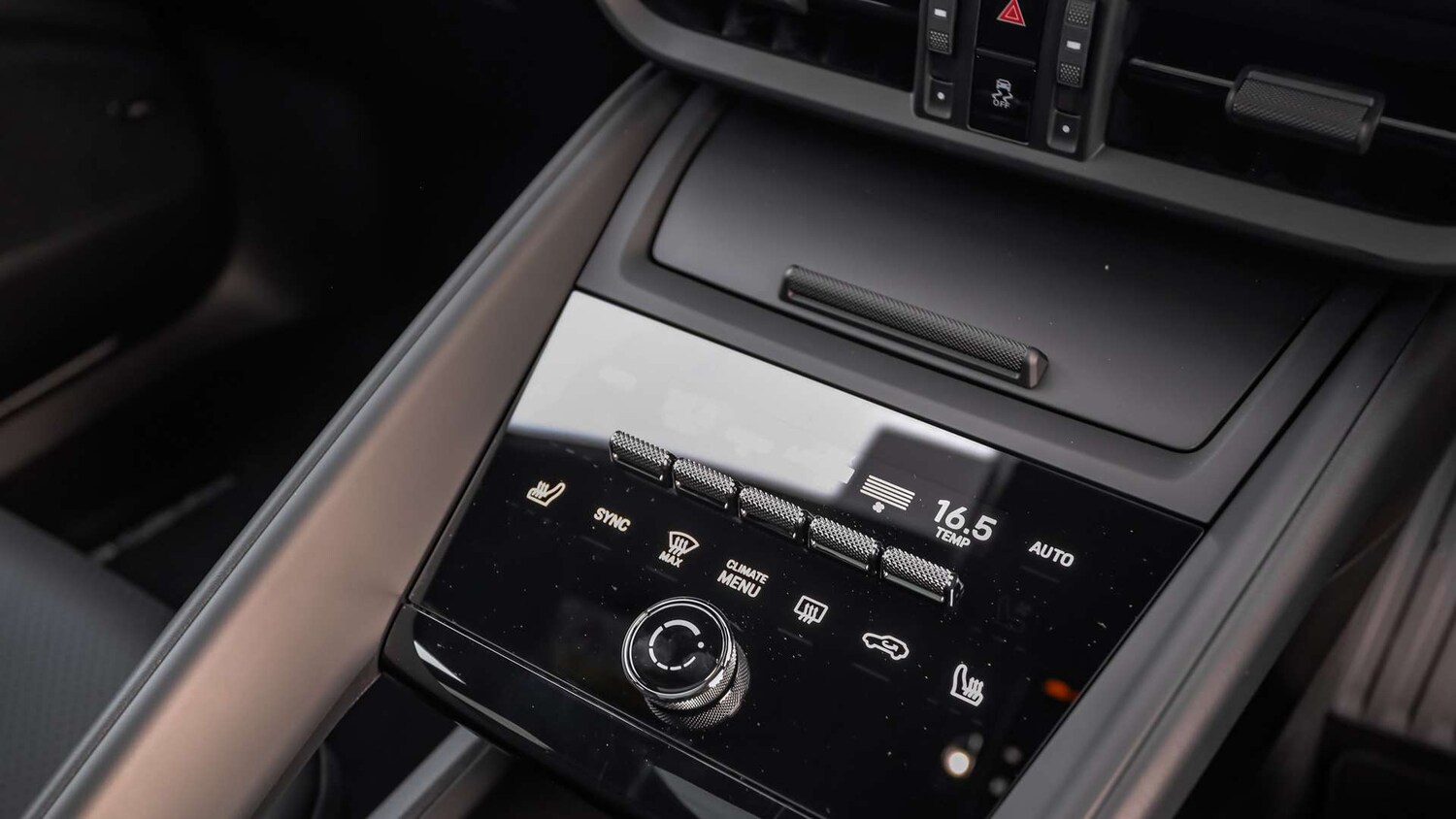 Used Porsche Macan 2025 for sale - 78010009: Photo 24