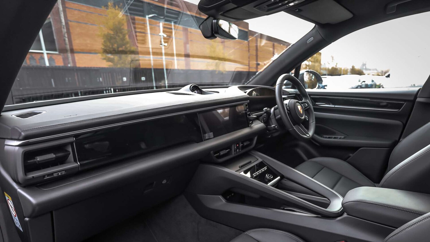 Used Porsche Macan 2025 for sale - 78010009: Photo 5