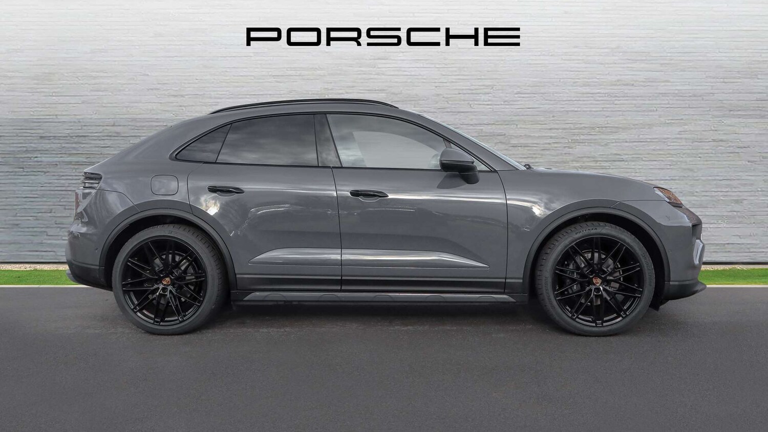 Used Porsche Macan 2025 for sale - 78010009: Photo 7