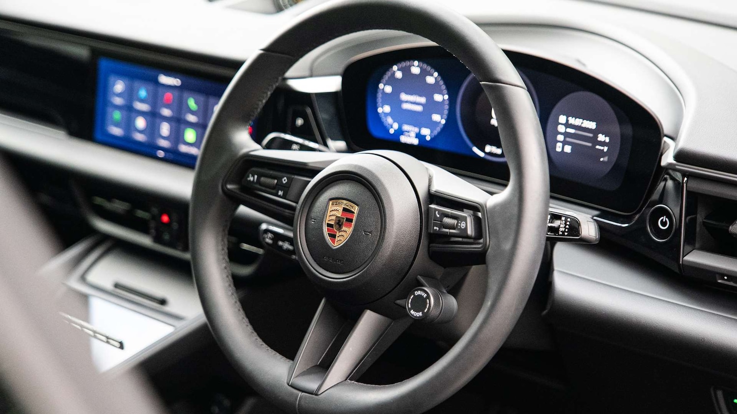 Used Porsche Macan 2025 for sale - 76242612: Photo 10